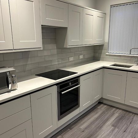 Beachfront Apartment 3 Bedrooms Sleeps 7 - Gateway To The Lake District - Newly Refurbished Morecambe Eksteriør billede