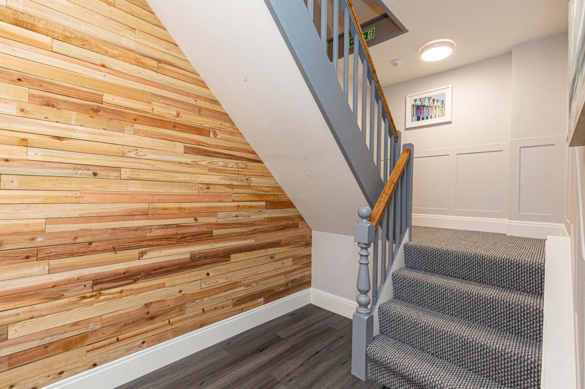 Beachfront Apartment 3 Bedrooms Sleeps 7 - Gateway To The Lake District - Newly Refurbished Morecambe Eksteriør billede